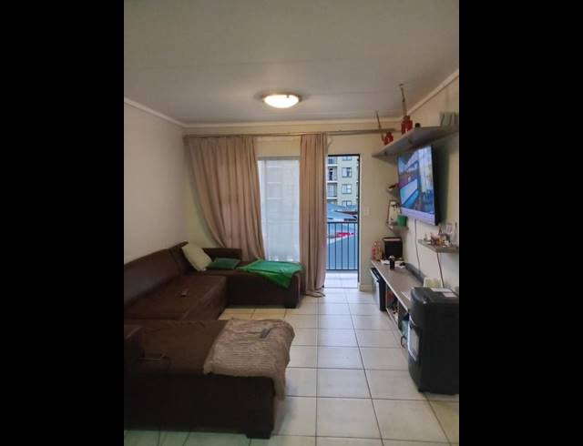 2 BEDROOM APARTMENT FOR SALE IN SILVER LAKES